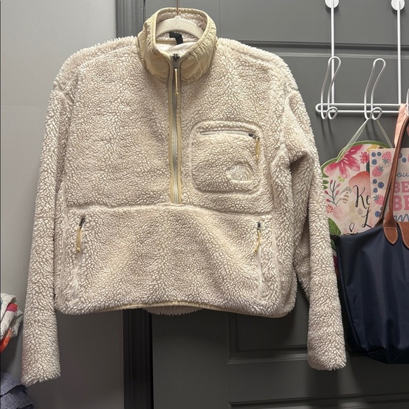 NORTH FACE cream tan neutral Sherpa cropped pullover crop jacket half zip - Picture 1 of 14